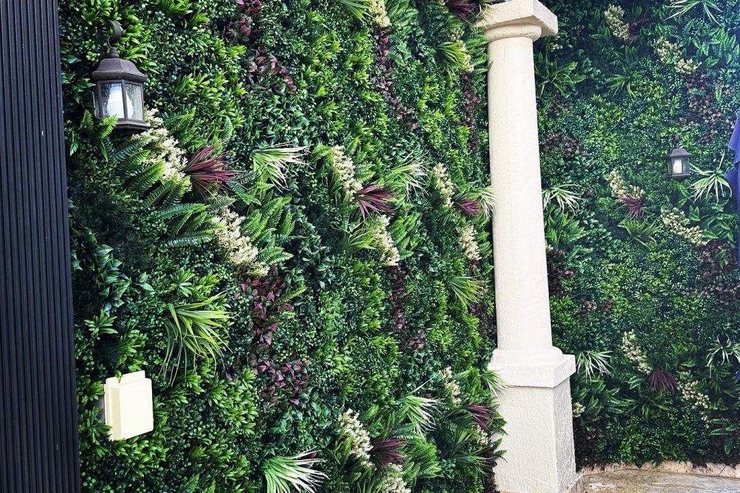 Ivy Green Wall